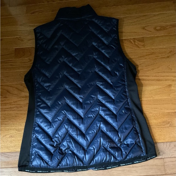 Men’s Calvin Klein Puffer Vest Size Large - Picture 6 of 7